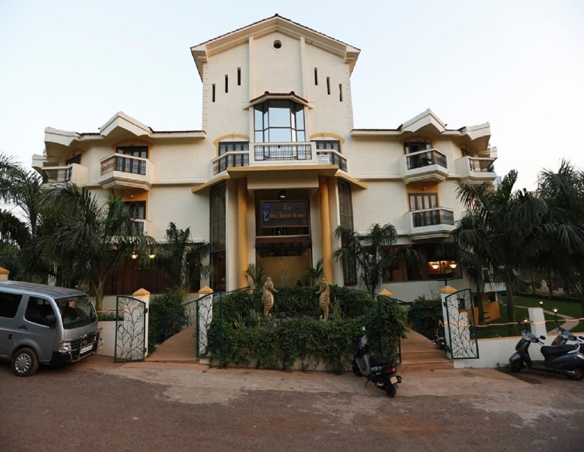 The Sea Horse Resort Baga Exterior photo